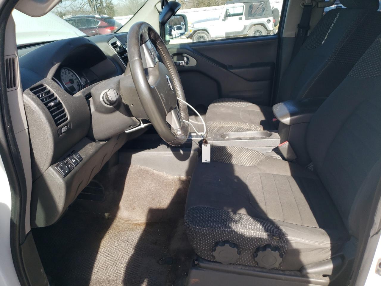 2015 Nissan Navara (Frontier) - Image 7