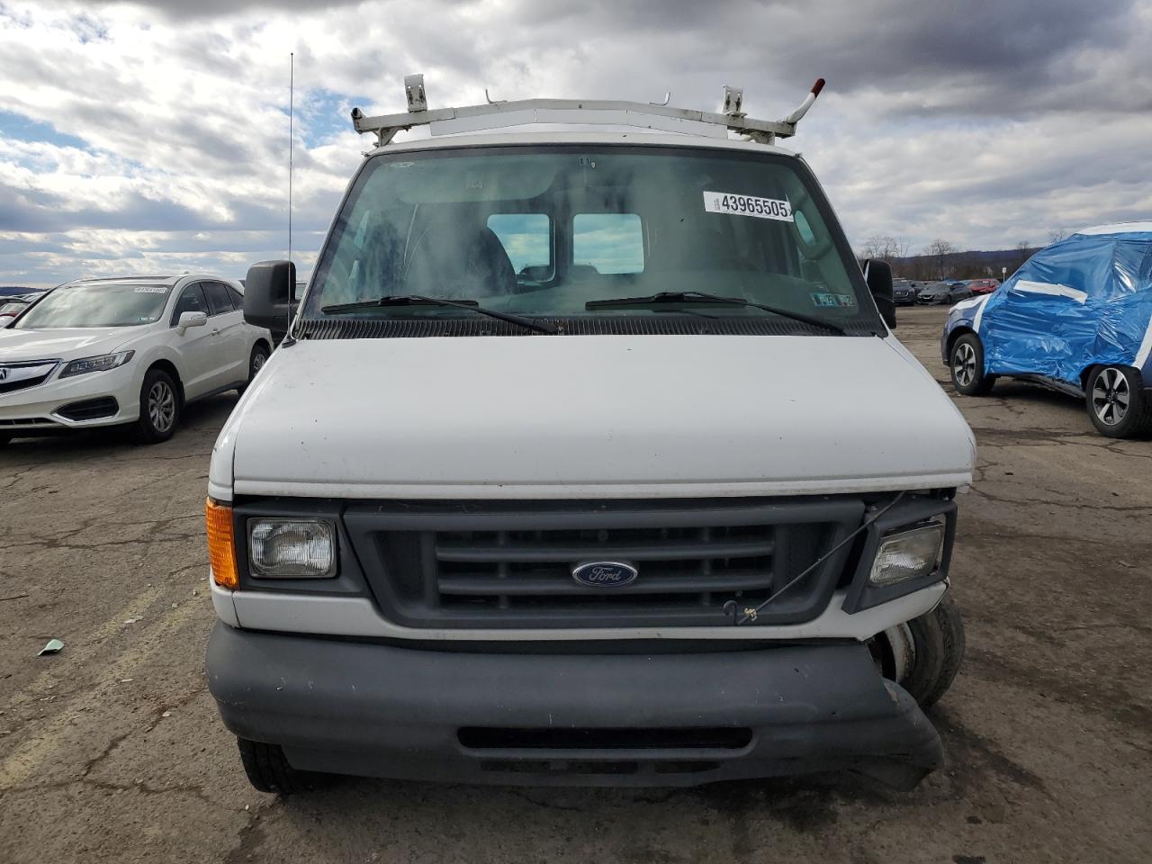 2005 Ford Econoline - Image 5
