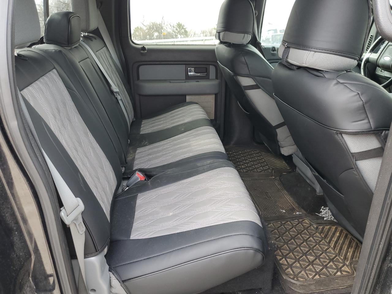 2013 Ford F-150 - Image 10