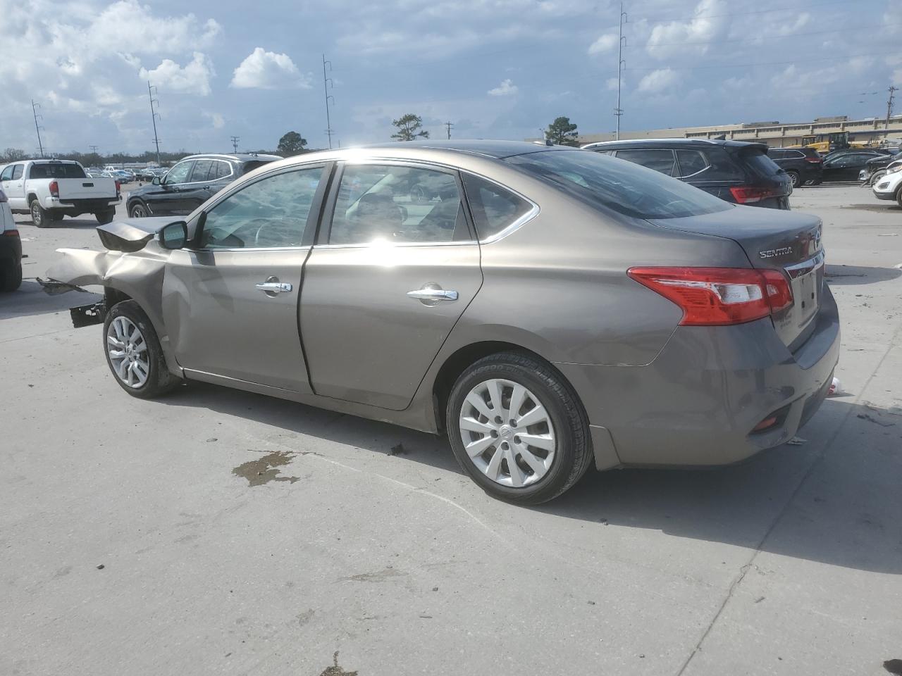 2016 Nissan Sentra - Image 2