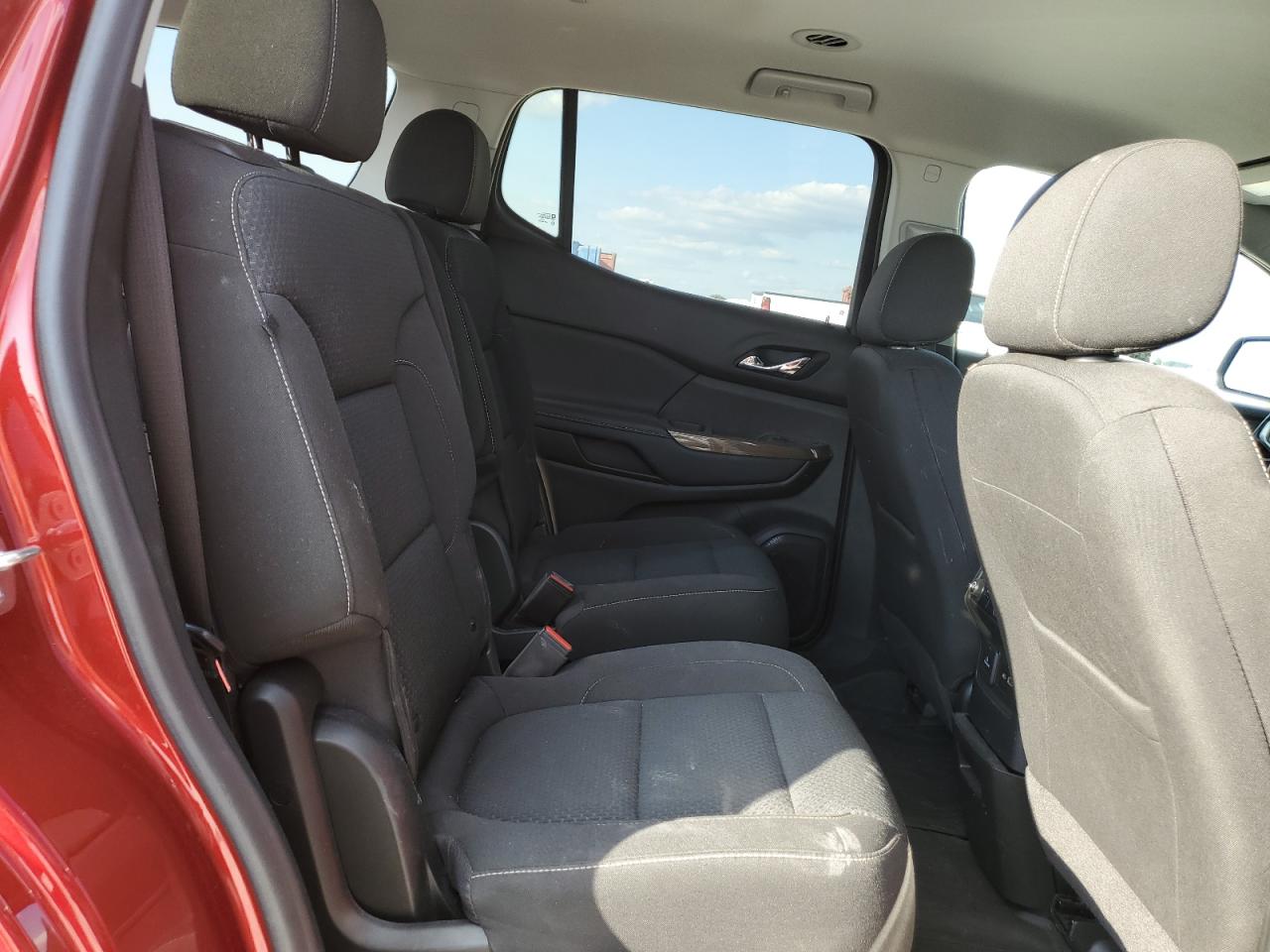 2021 GMC Acadia - Image 11