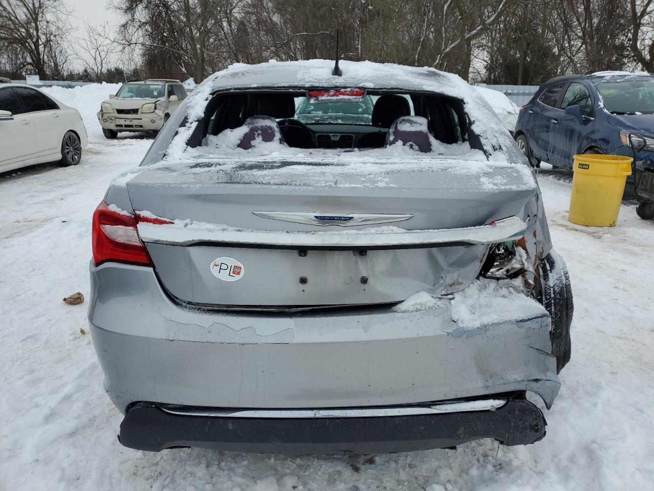 2013 Chrysler 200 - Image 6