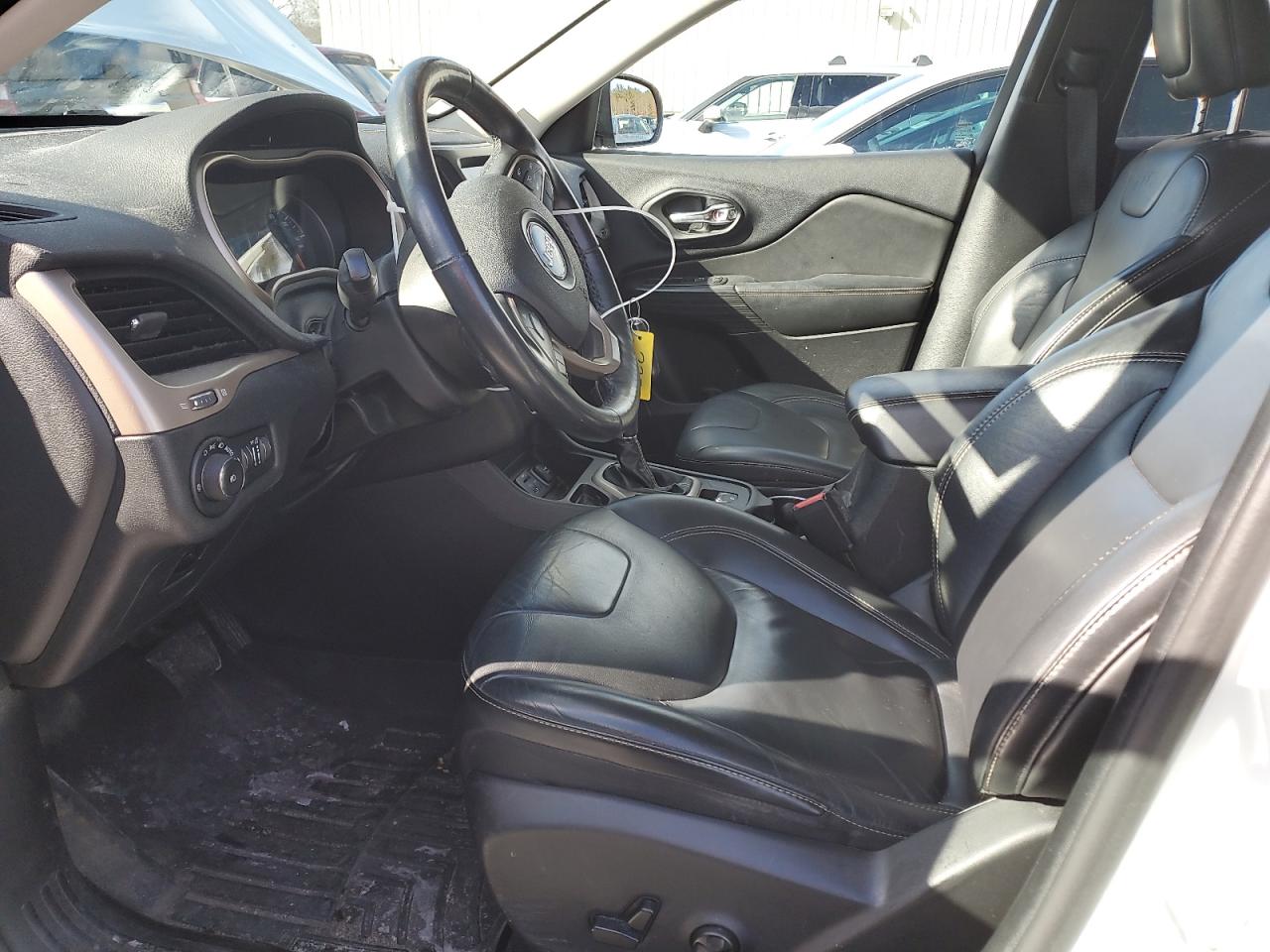 2016 Jeep Grand Cherokee - Image 7