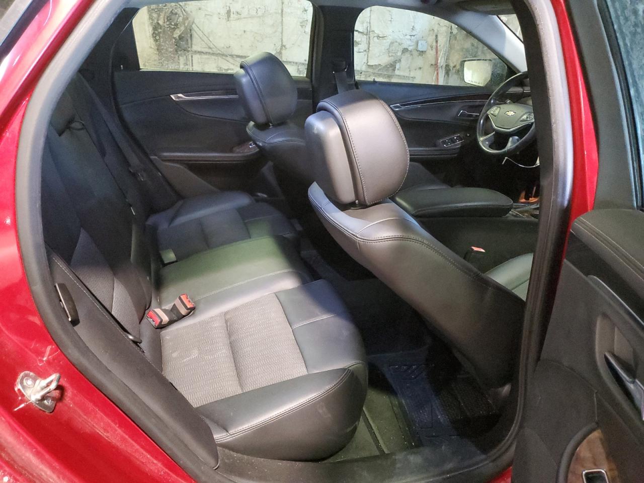 2014 Chevrolet Impala - Image 10
