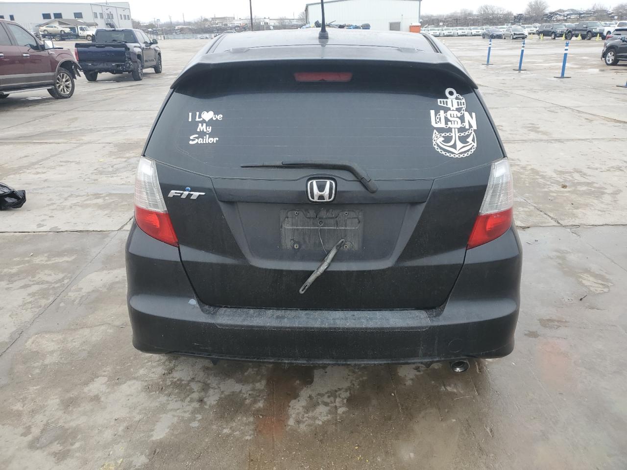 2009 Honda Fit - Image 6