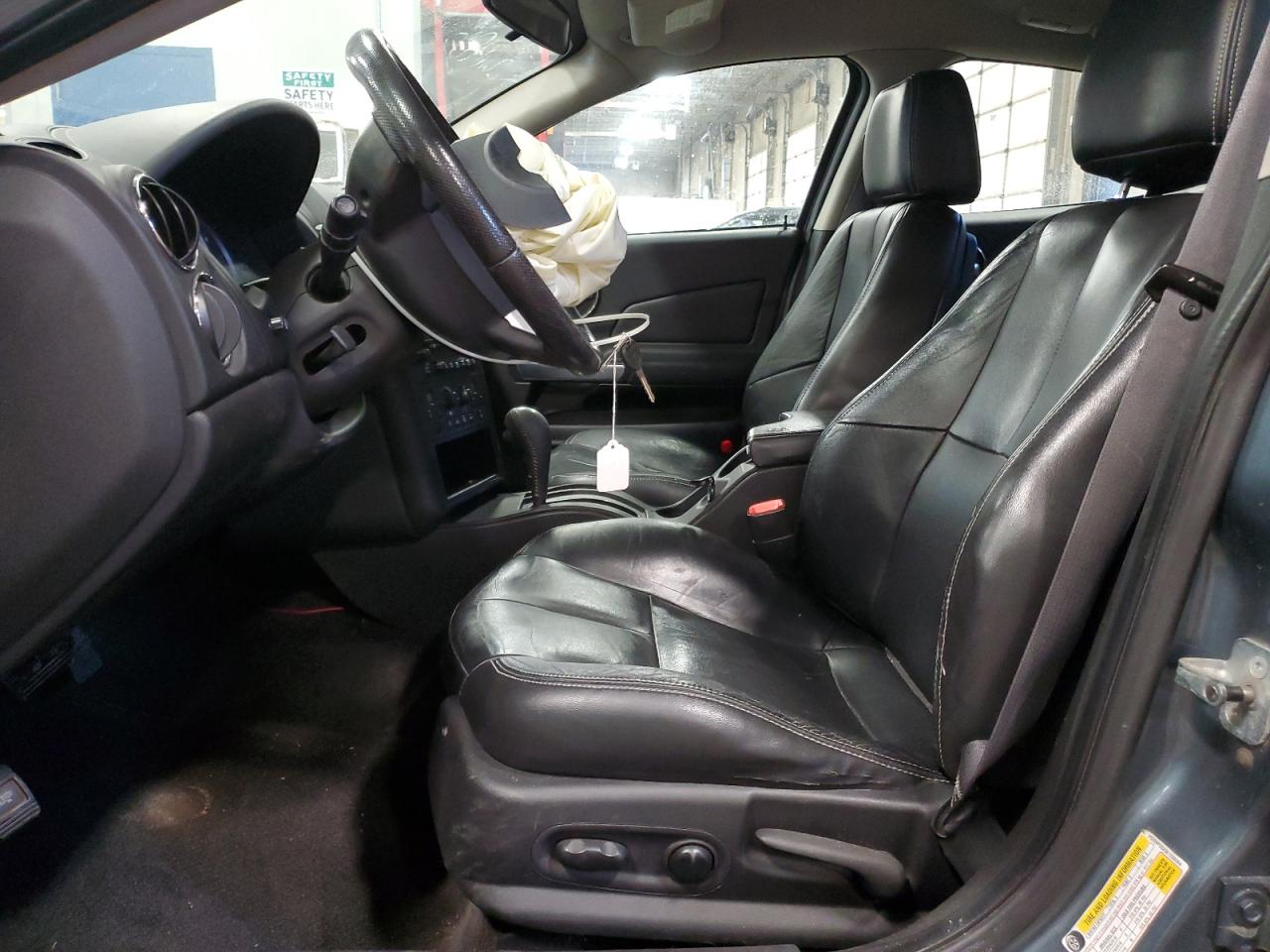2006 Pontiac Grand Prix - Image 7
