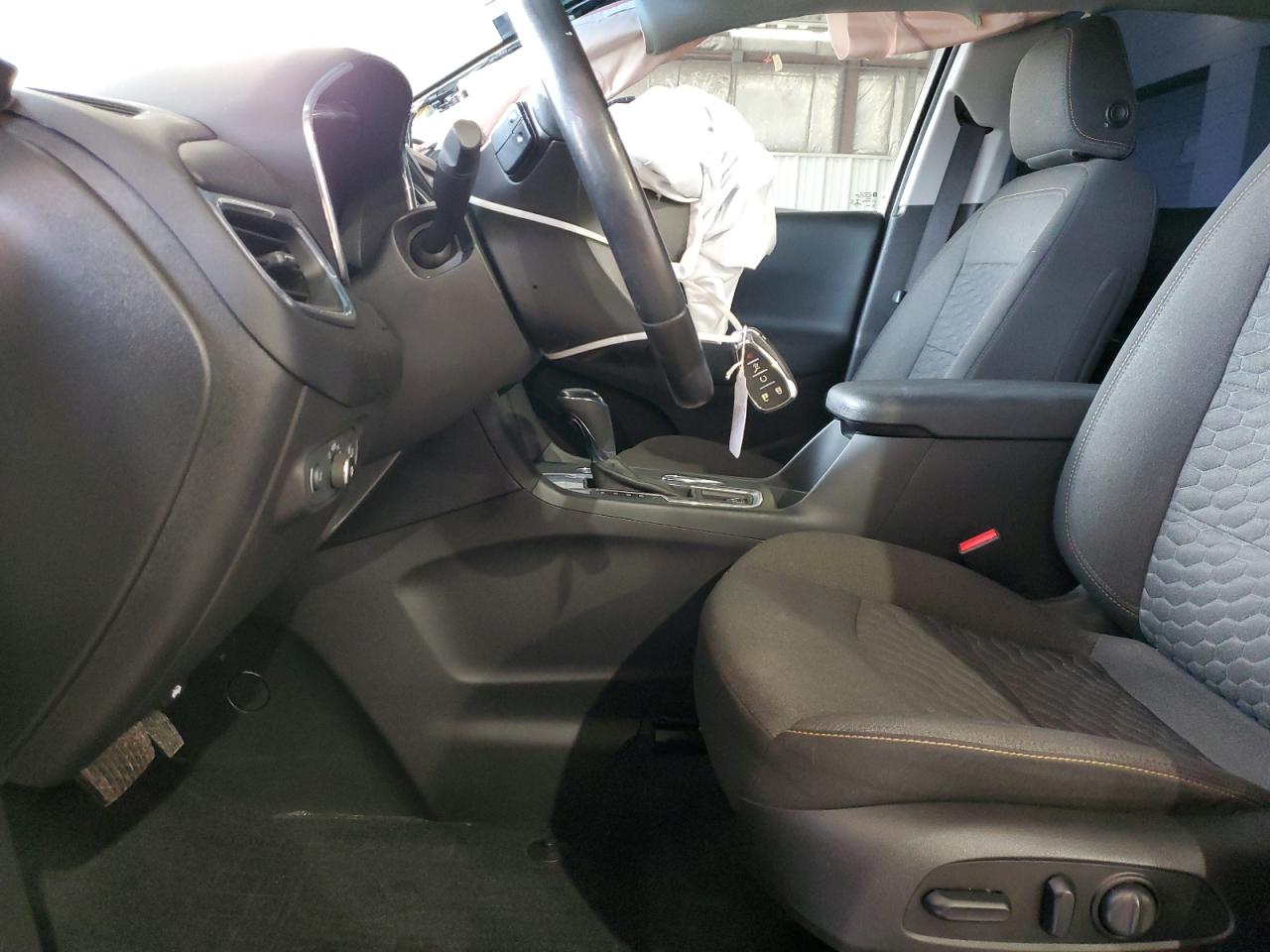 2020 Chevrolet Equinox - Image 7