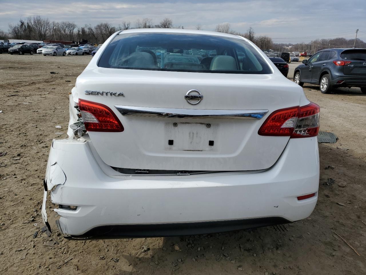 2015 Nissan Sentra - Image 6