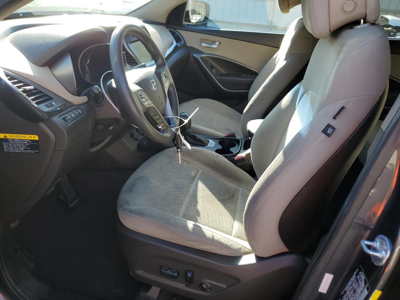 2017 Hyundai Santa Fe - Image 7