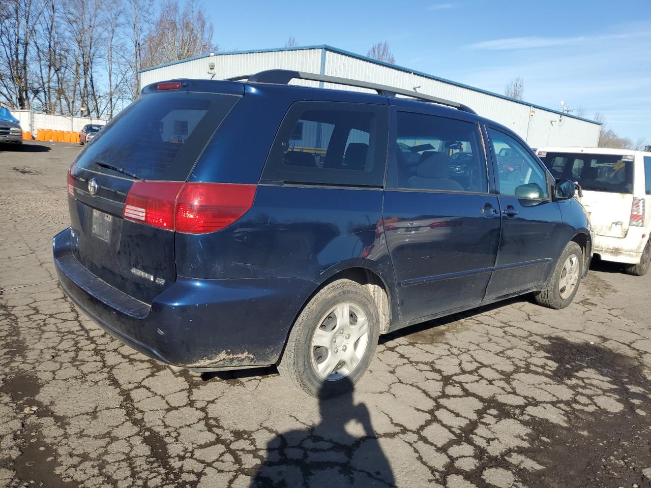 2005 Toyota Sienna - Image 3