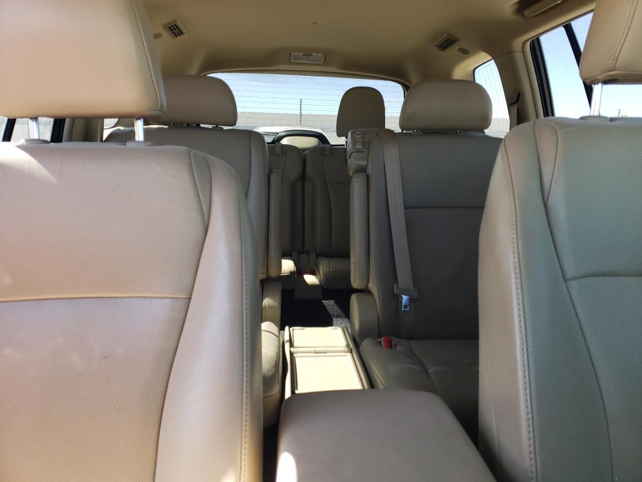 2011 Toyota Highlander - Image 10