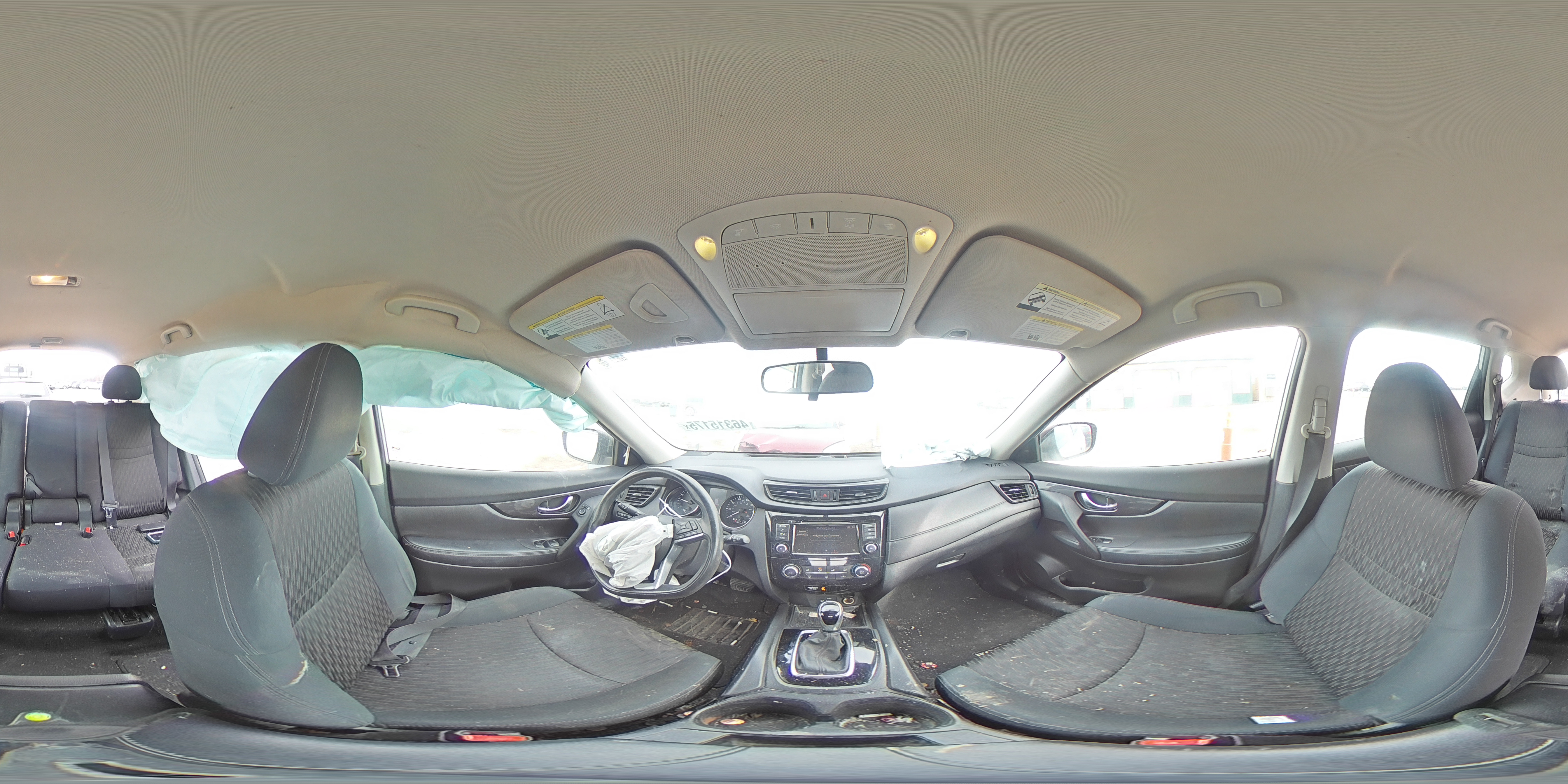 2018 Nissan Rogue - Image 13