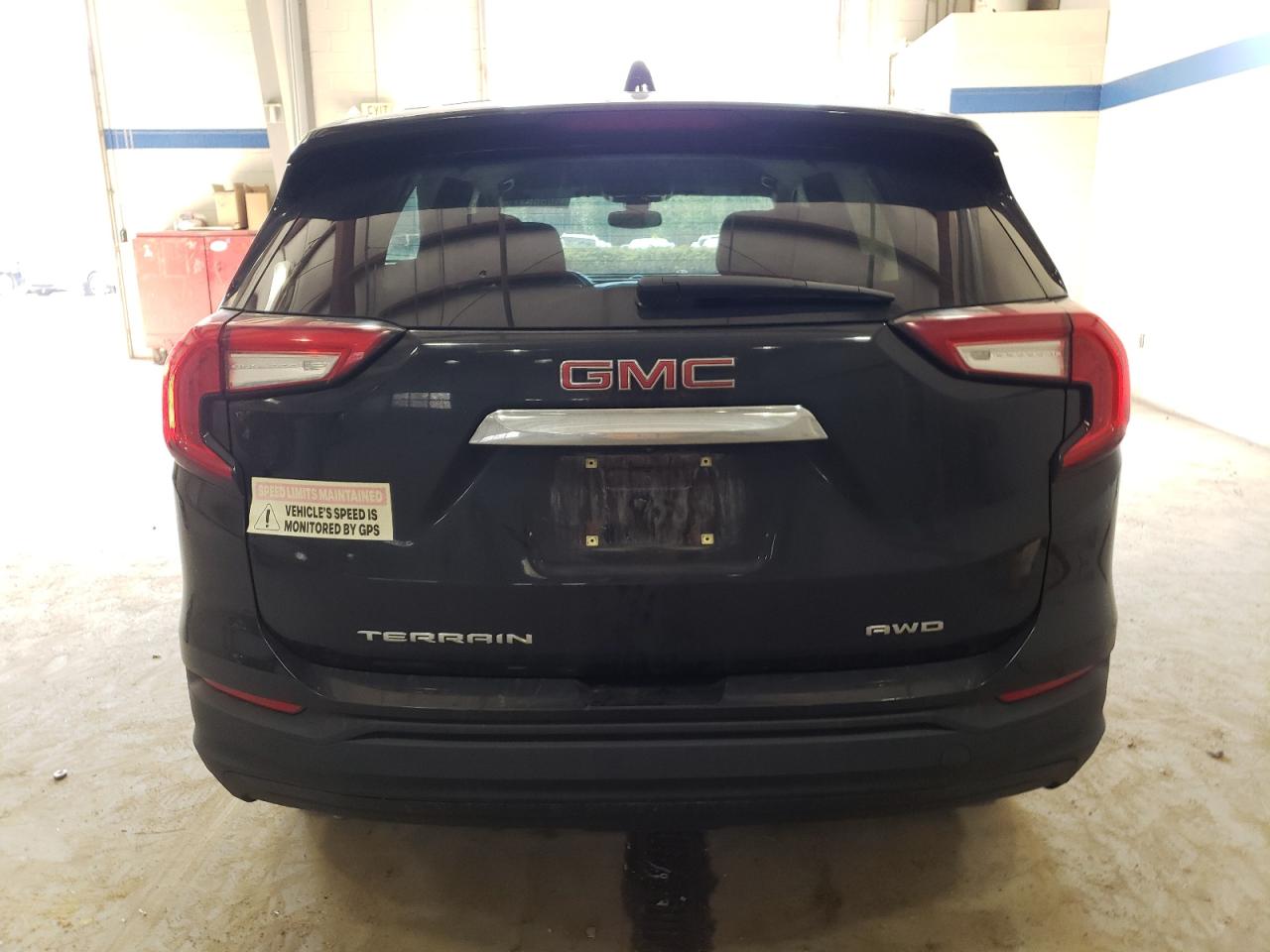 2022 GMC Terrain - Image 6