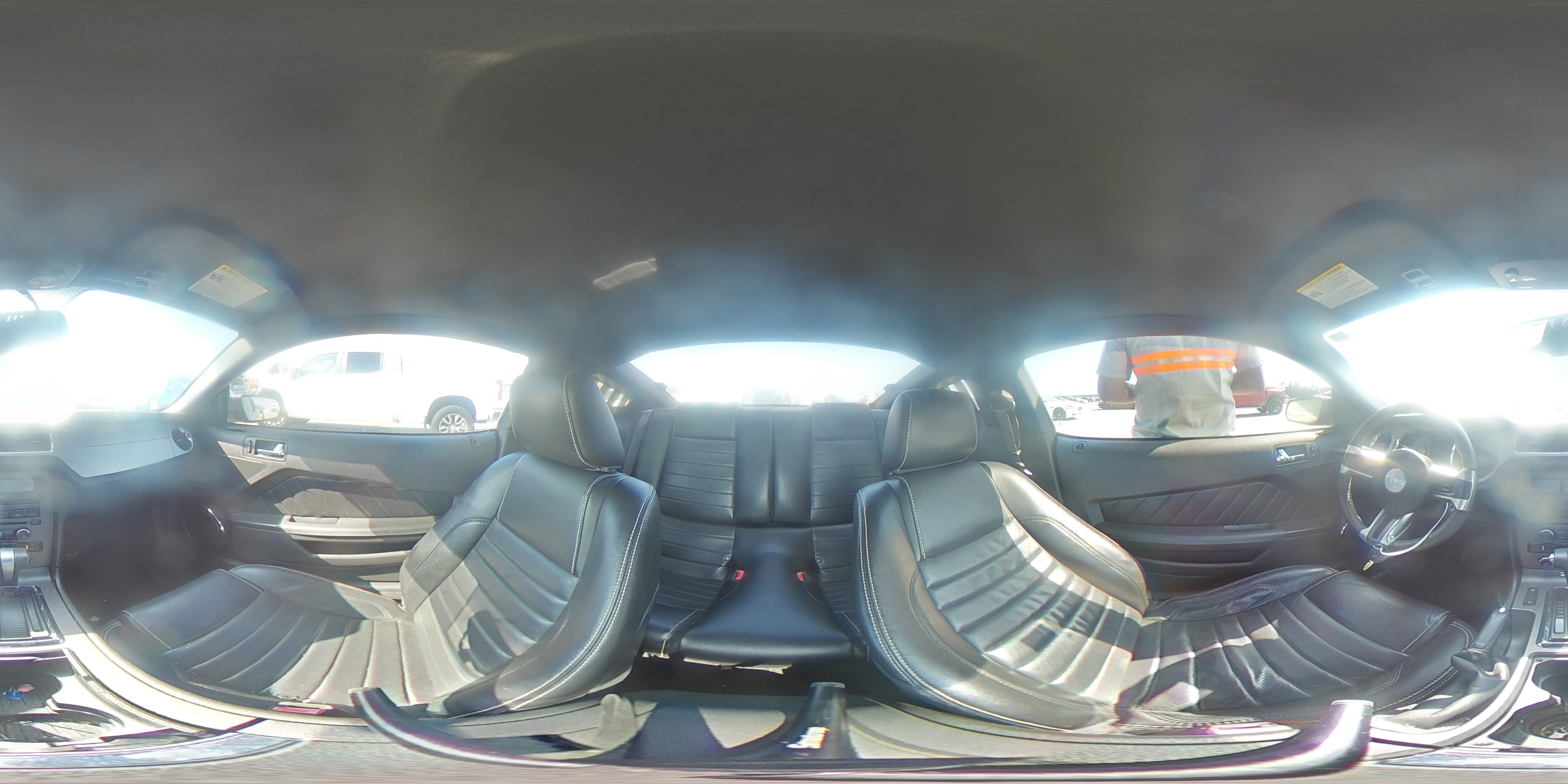 2010 Ford Mustang - Image 13