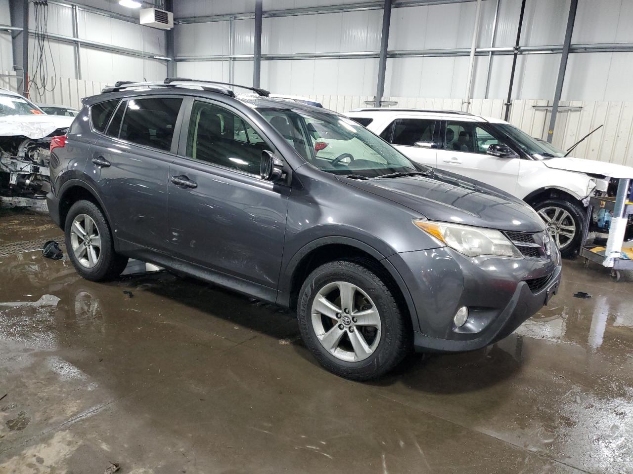2015 Toyota RAV 4 - Image 4