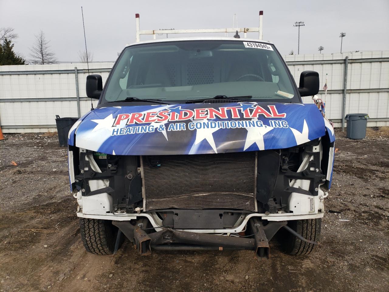 2018 Chevrolet Express - Image 5