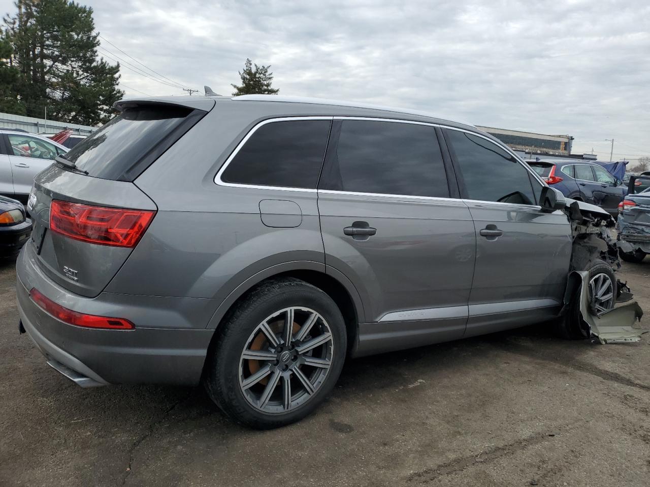 2017 Audi Q7 - Image 3