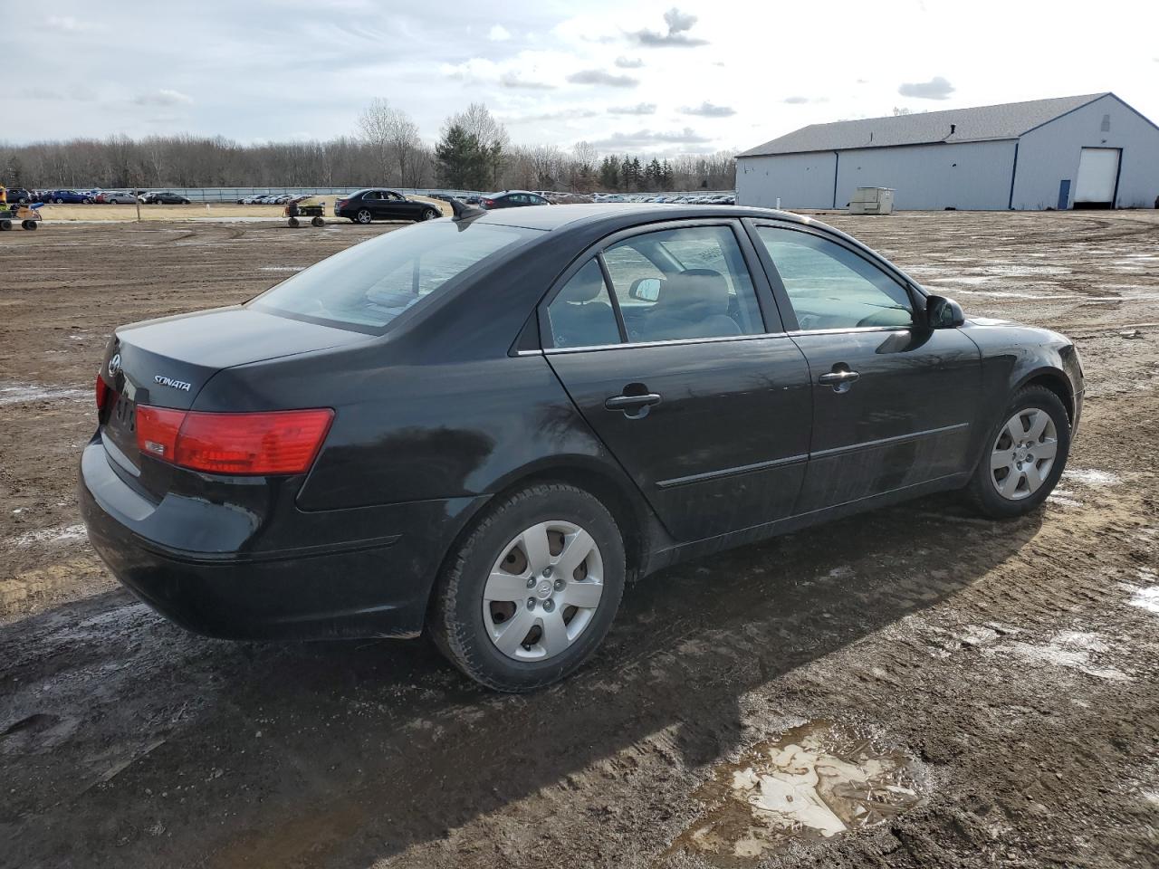 2009 Hyundai Sonata - Image 3