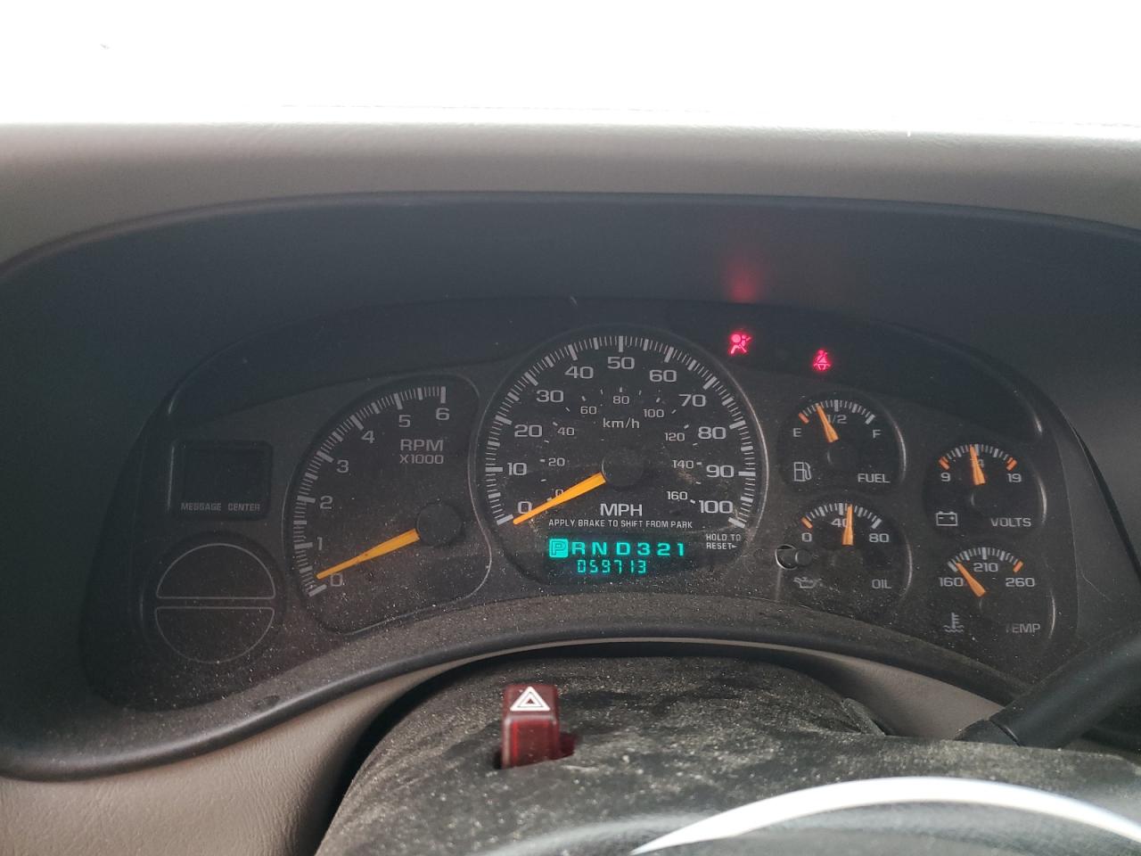 2001 Chevrolet Suburban - Image 9