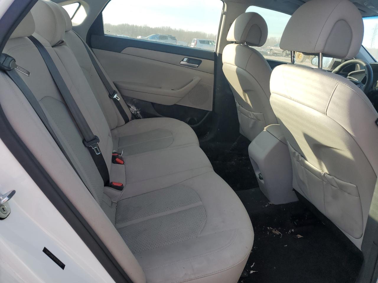 2015 Hyundai Sonata - Image 10