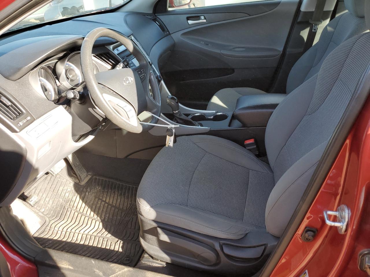 2014 Hyundai Sonata - Image 7