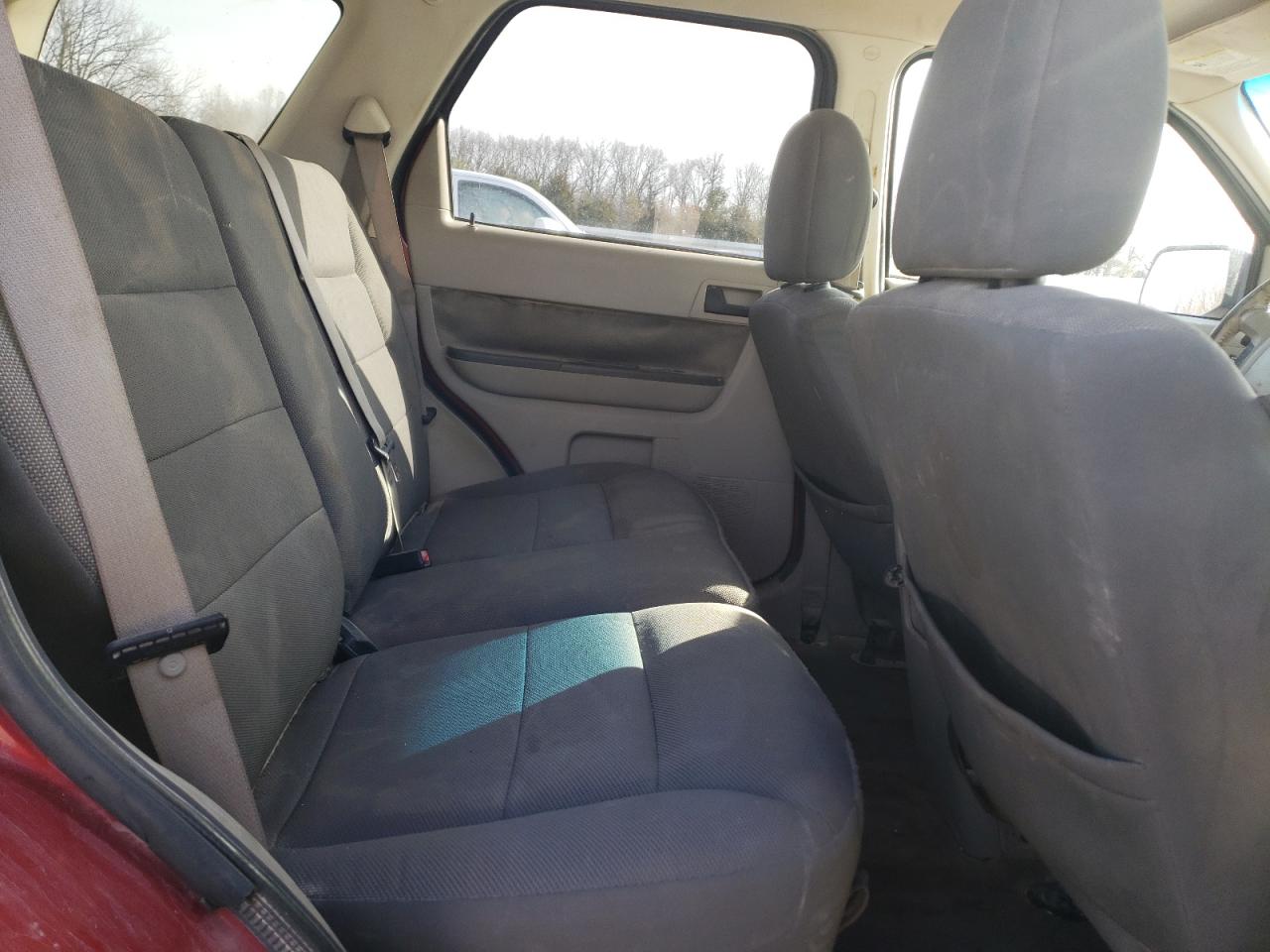 2009 Ford Escape - Image 11