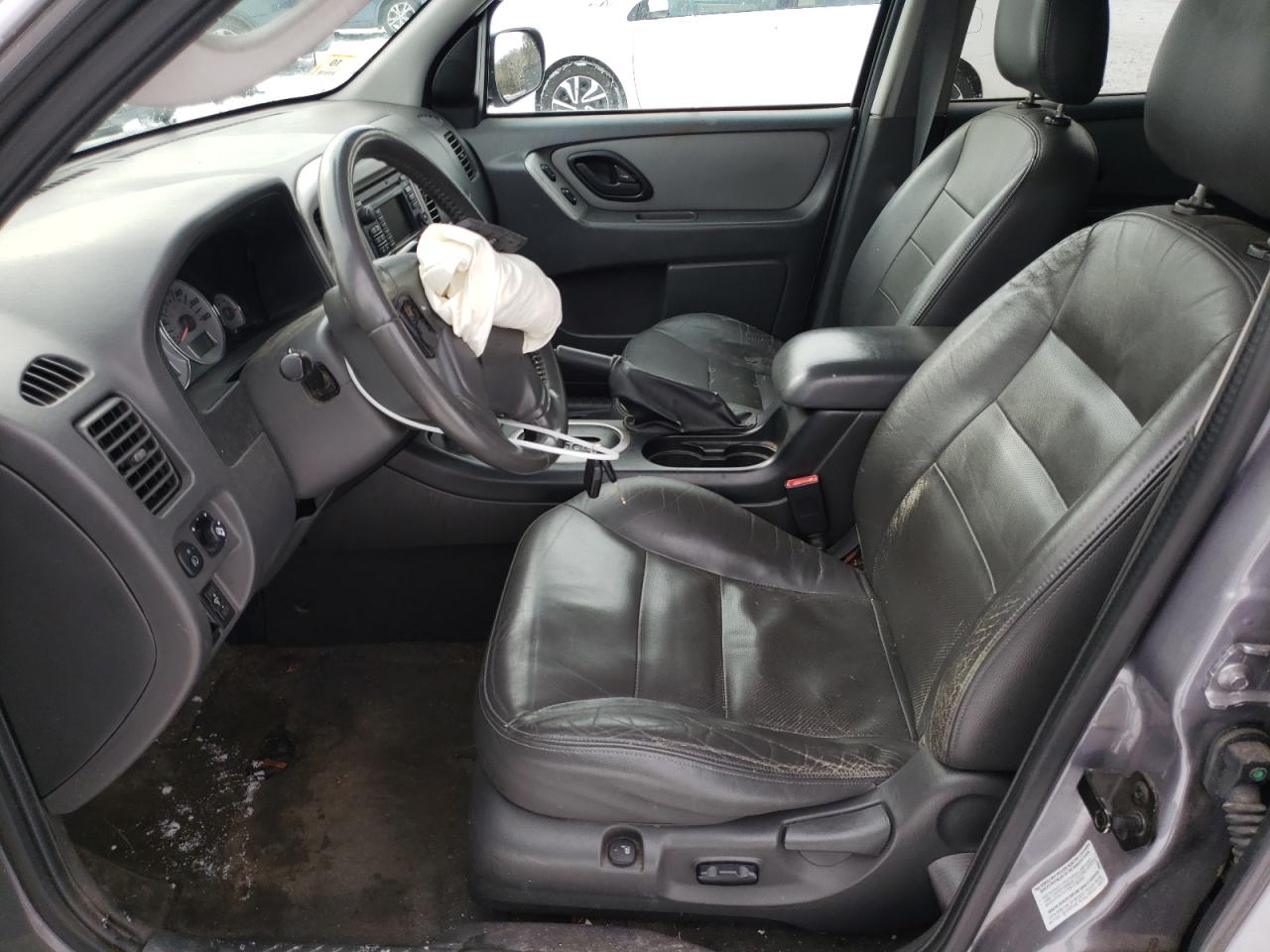 2007 Ford Escape - Image 7