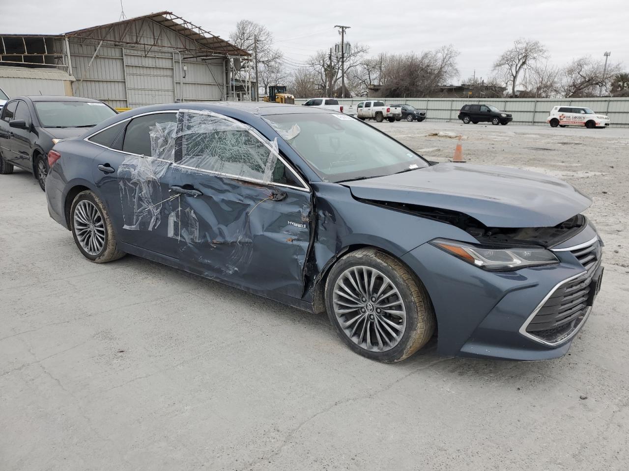 2019 Toyota Avalon - Image 4