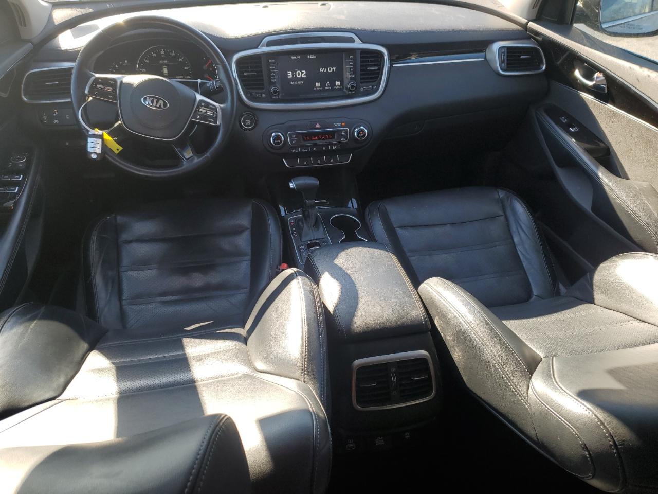 2019 Kia Sorento - Image 8