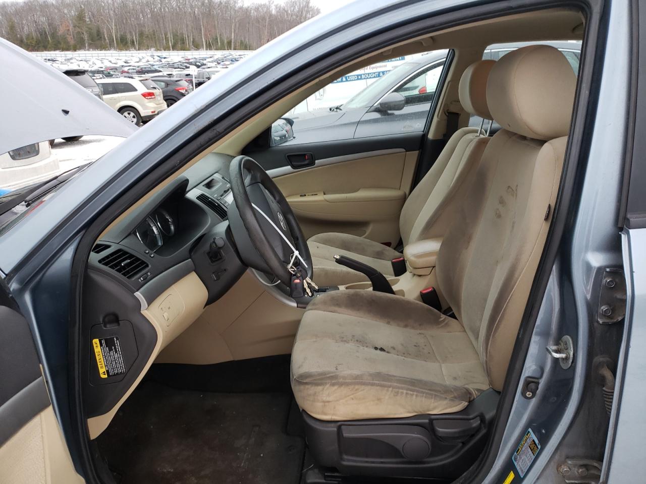 2010 Hyundai Sonata - Image 7