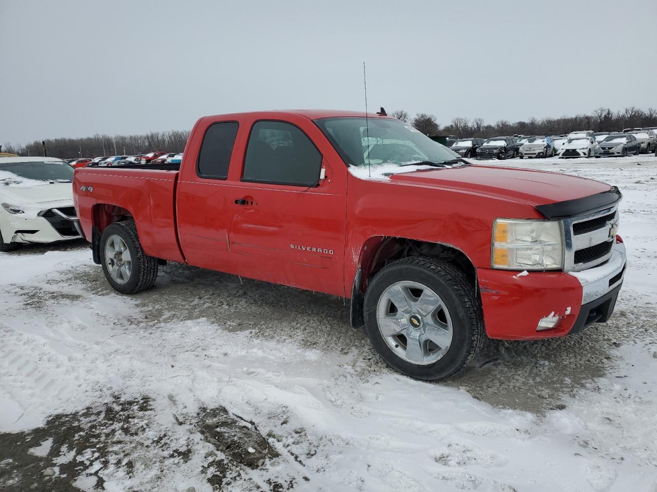 2011 Chevrolet Silverado - Image 4
