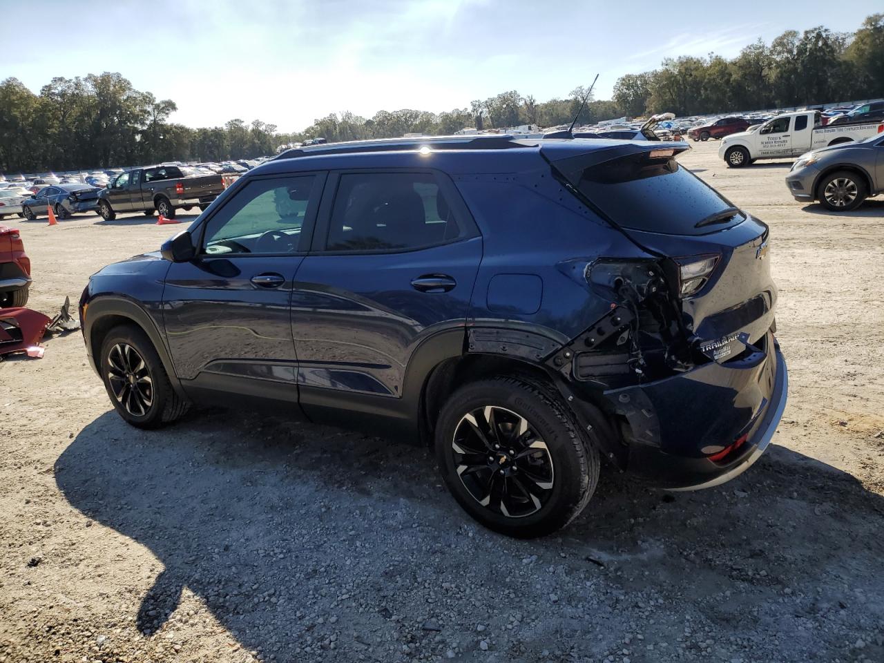 2023 Chevrolet TrailBlazer - Image 2