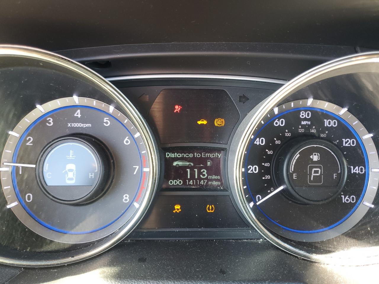 2013 Hyundai Sonata - Image 9