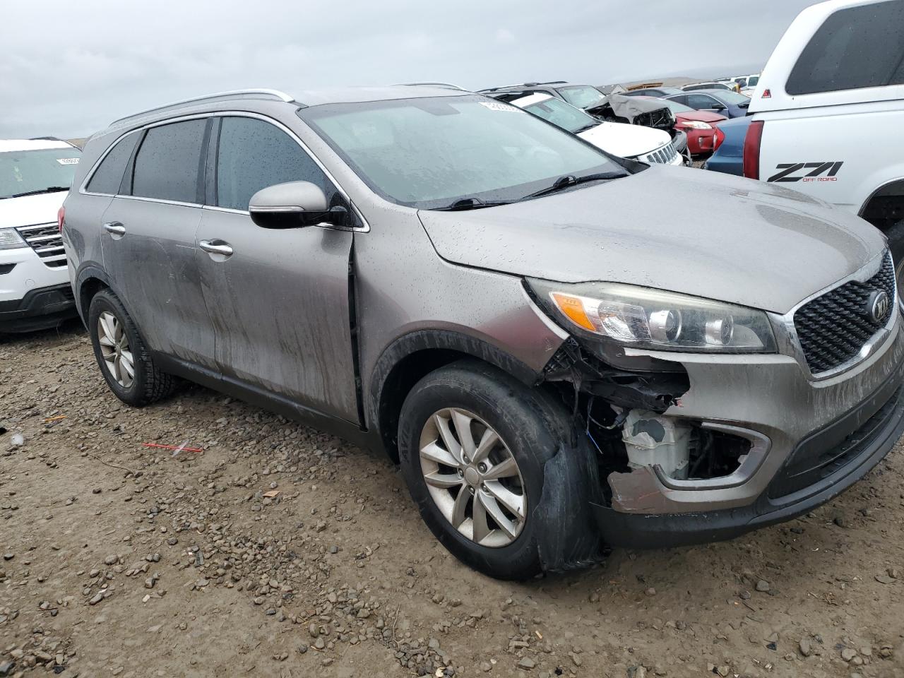 2016 Kia Sorento - Image 4