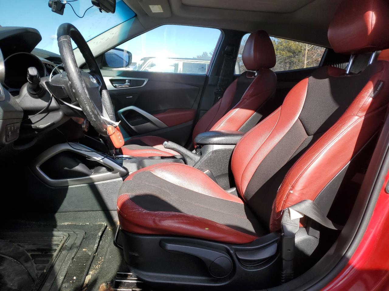 2012 Hyundai Veloster - Image 7