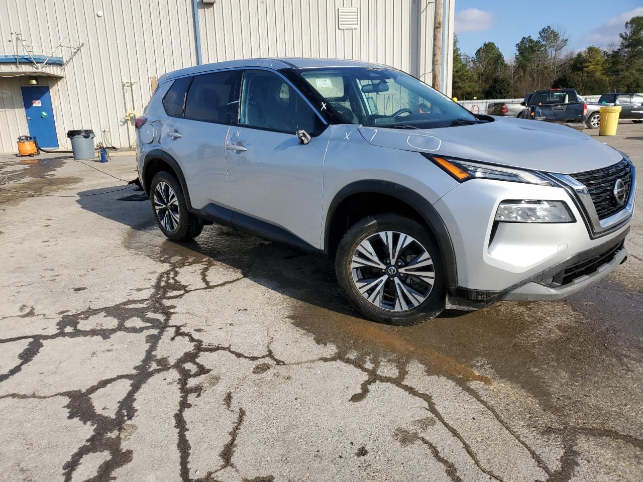 2021 Nissan Rogue - Image 4