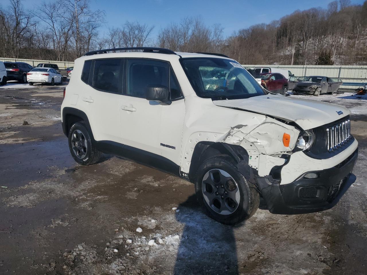 2018 Jeep Renegade - Image 4