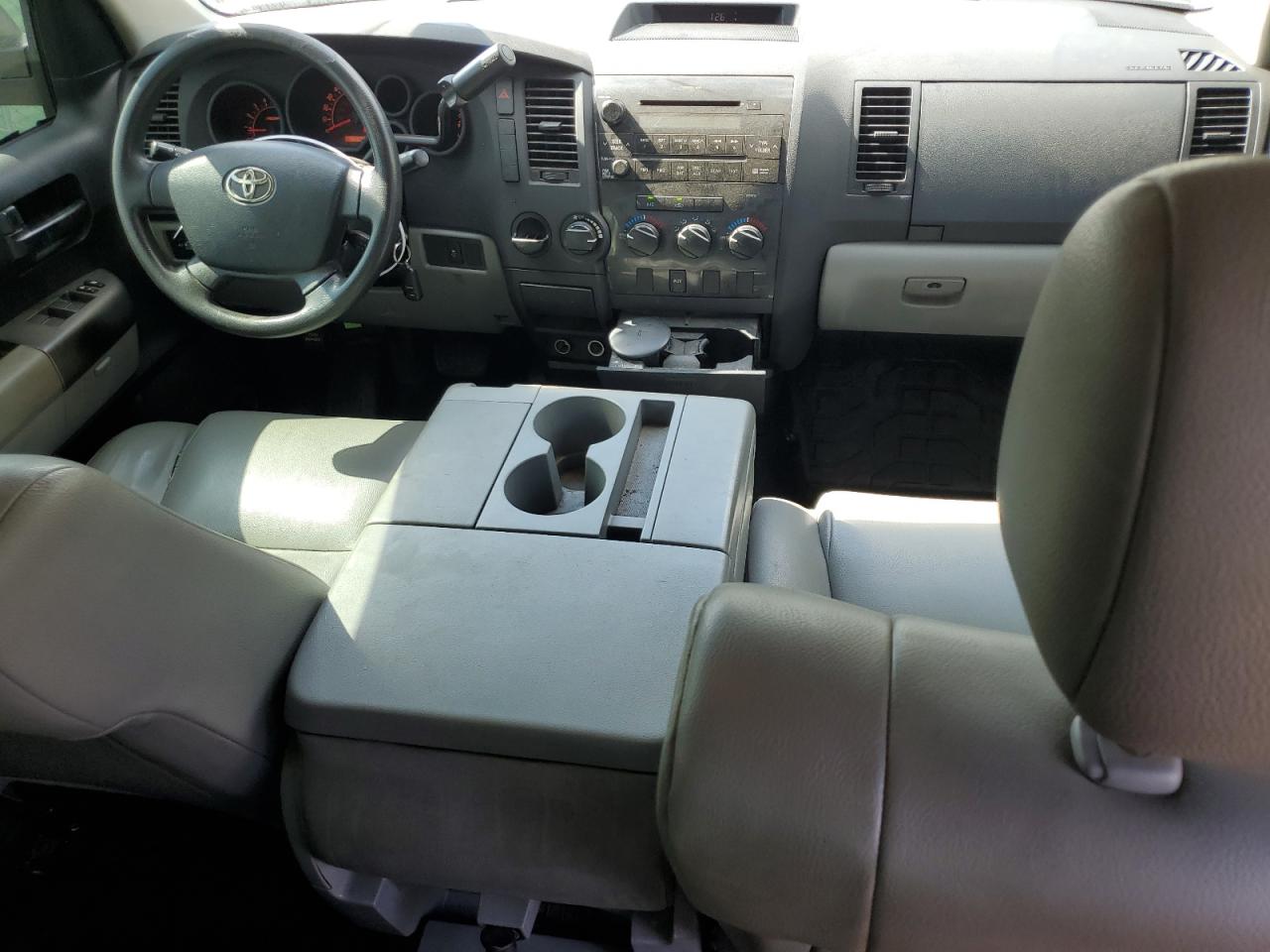 2010 Toyota Tundra - Image 8