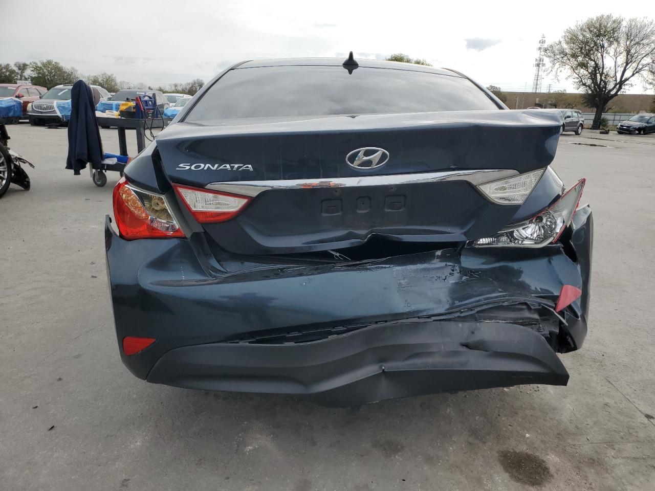 2014 Hyundai Sonata - Image 6