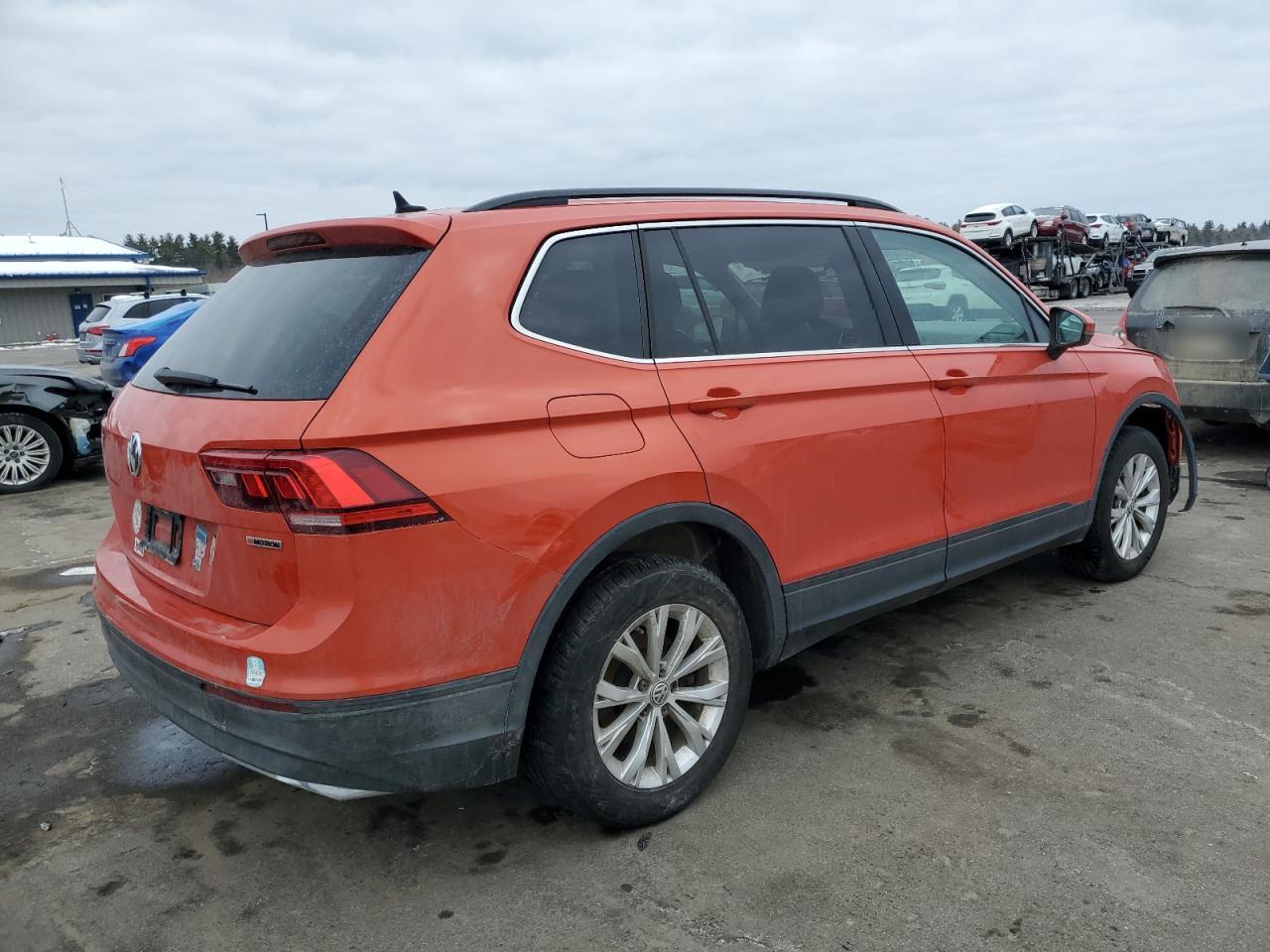 2019 Volkswagen Tiguan - Image 3