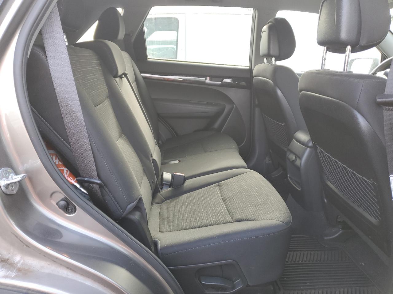 2015 Kia Sorento - Image 10