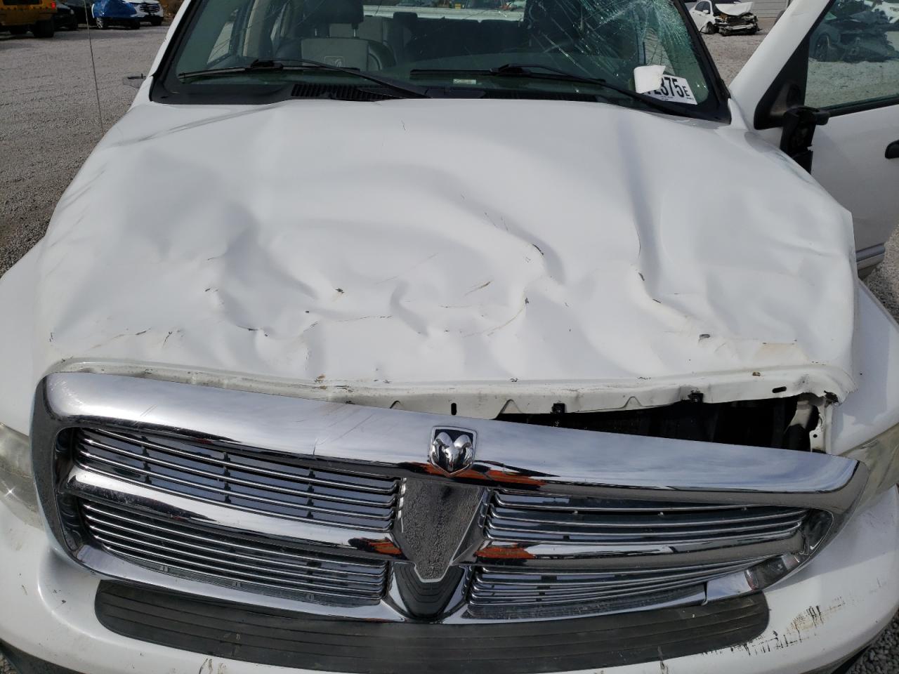 2005 Dodge RAM - Image 13