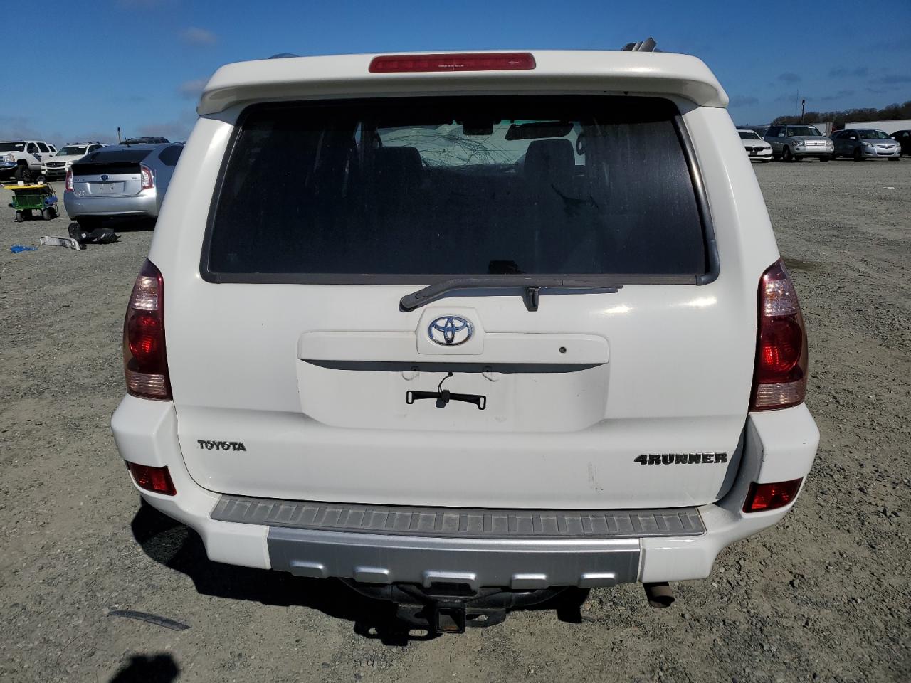 2003 Toyota 4Runner - Image 6