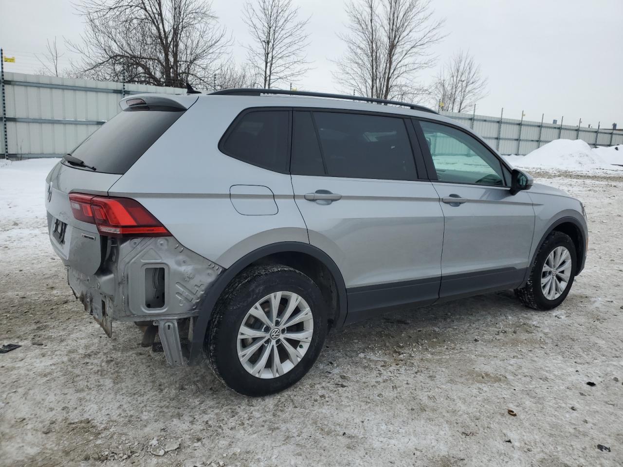 2020 Volkswagen Tiguan - Image 3