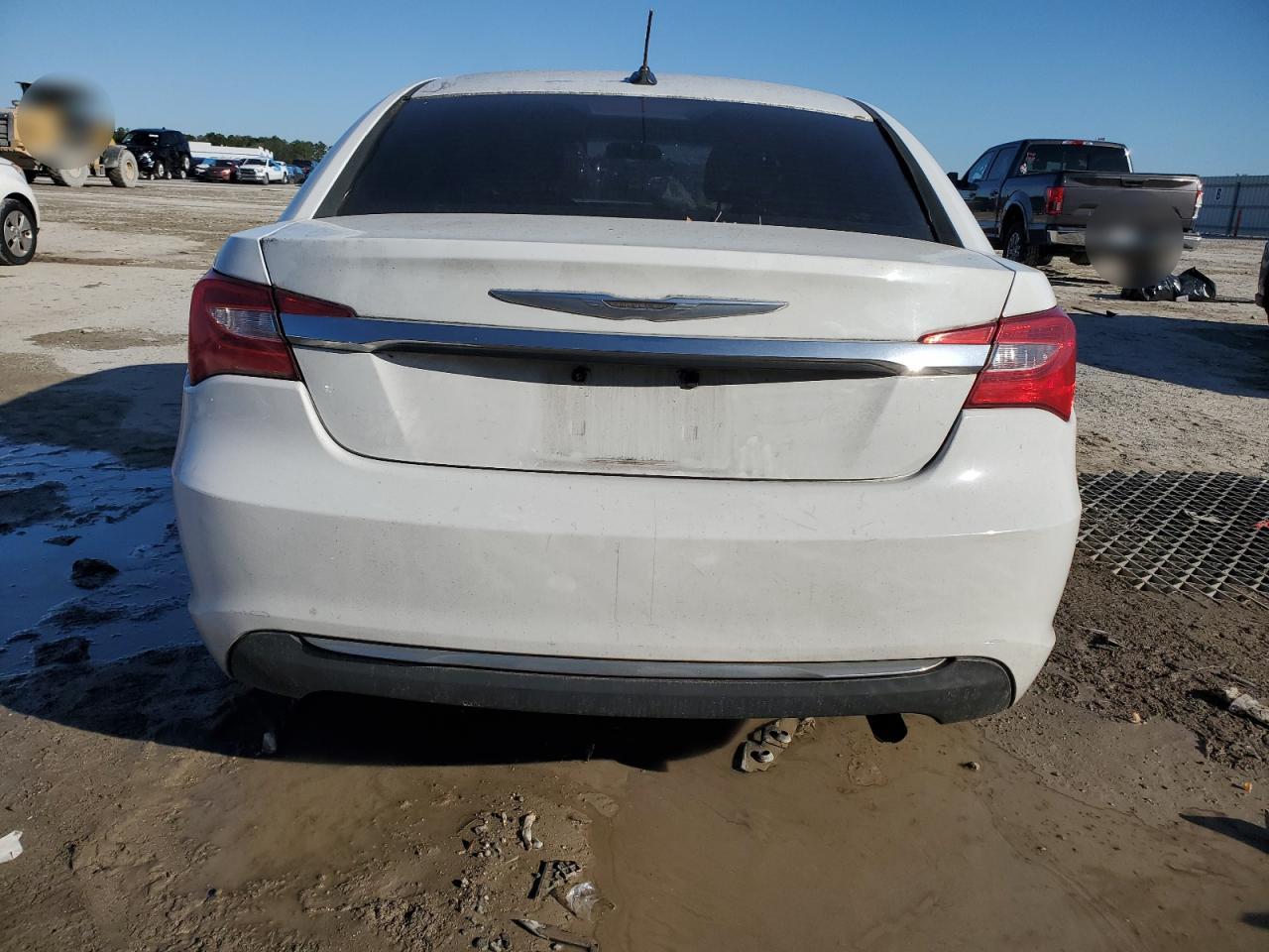 2012 Chrysler 200 - Image 6