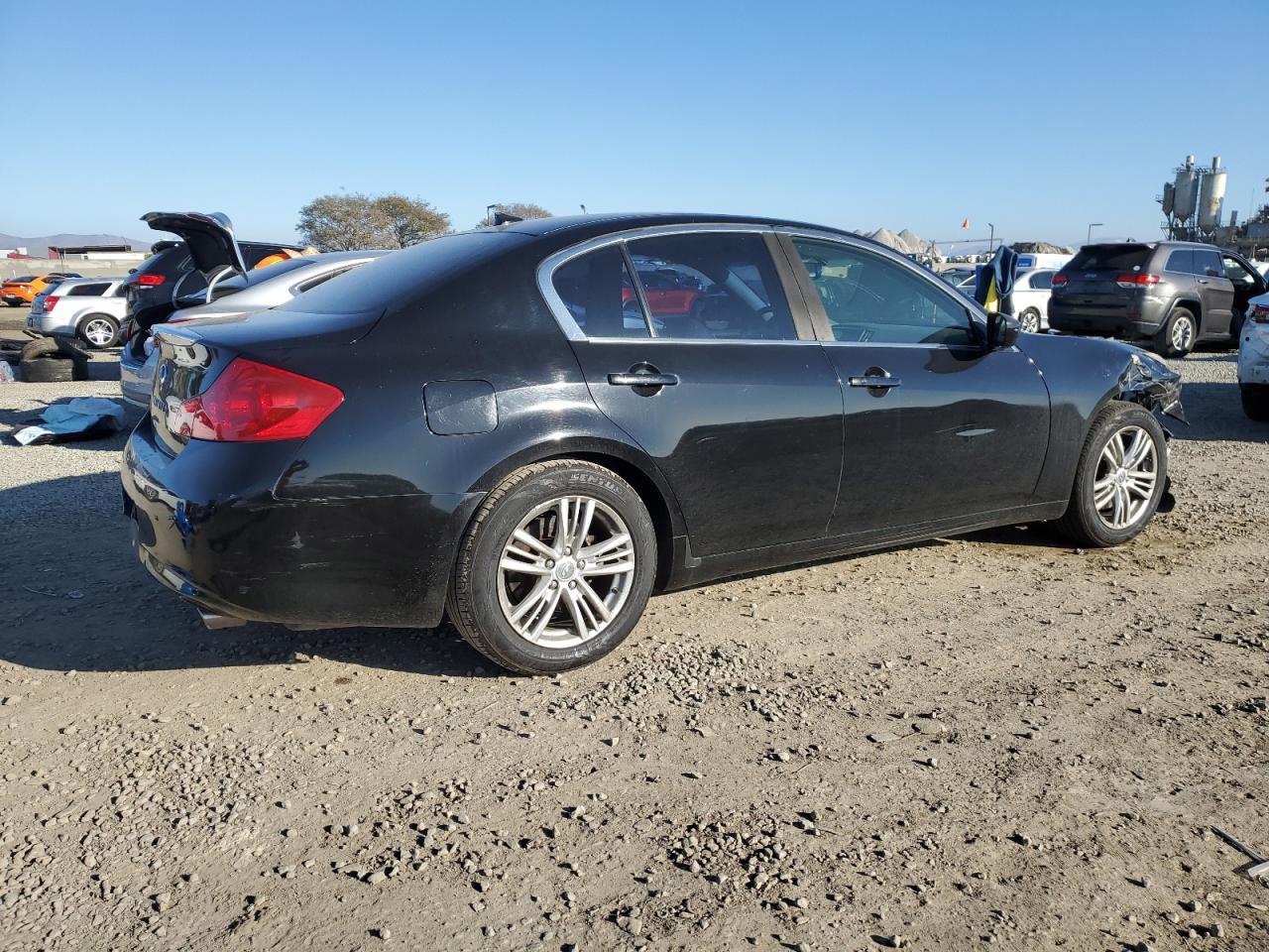 2011 Infiniti G - Image 3