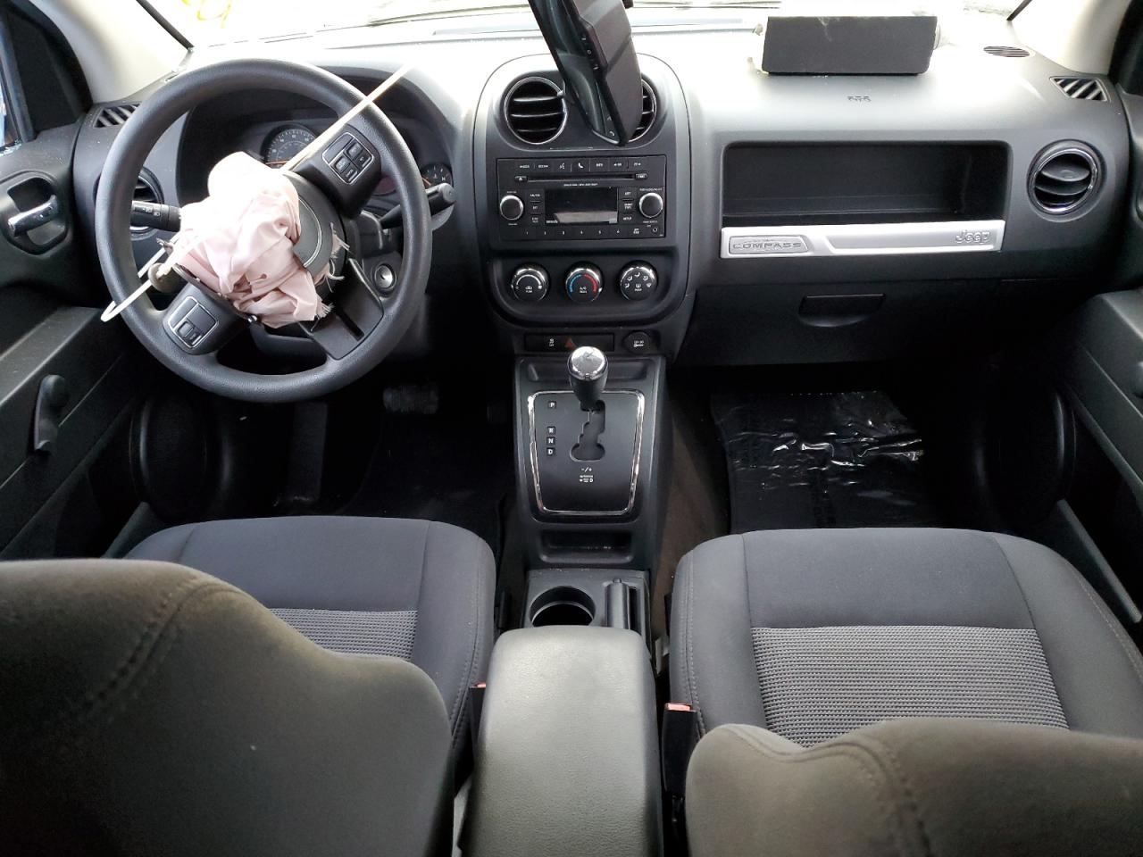 2016 Jeep Compass - Image 8
