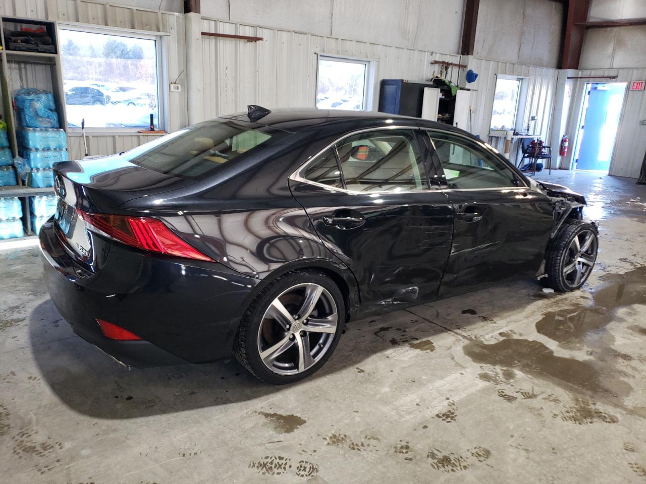2019 Lexus IS - Image 3