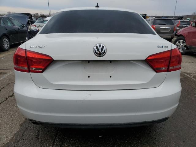  VOLKSWAGEN PASSAT 2013 Biały