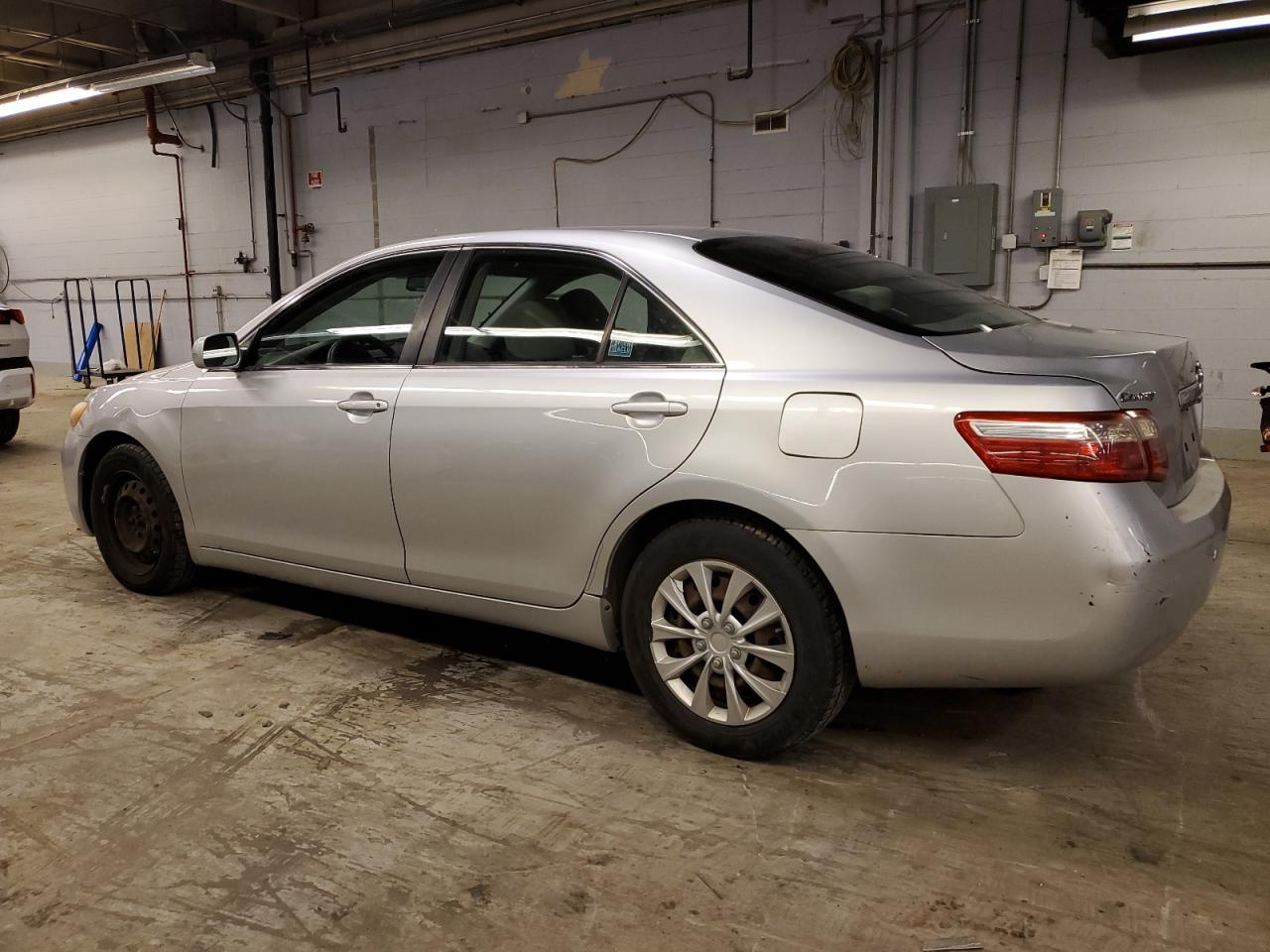 2007 Toyota Camry - Image 2